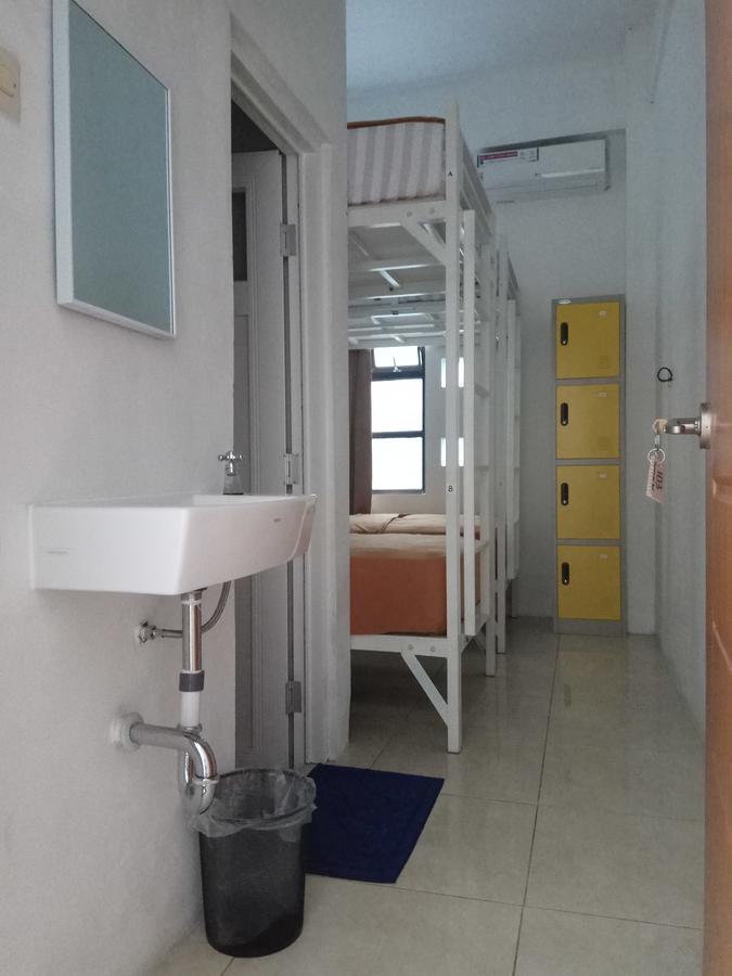 Setia Backpacker Hostel Yogyakarta Room photo