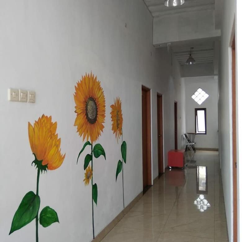 Setia Backpacker Hostel Yogyakarta Exterior photo